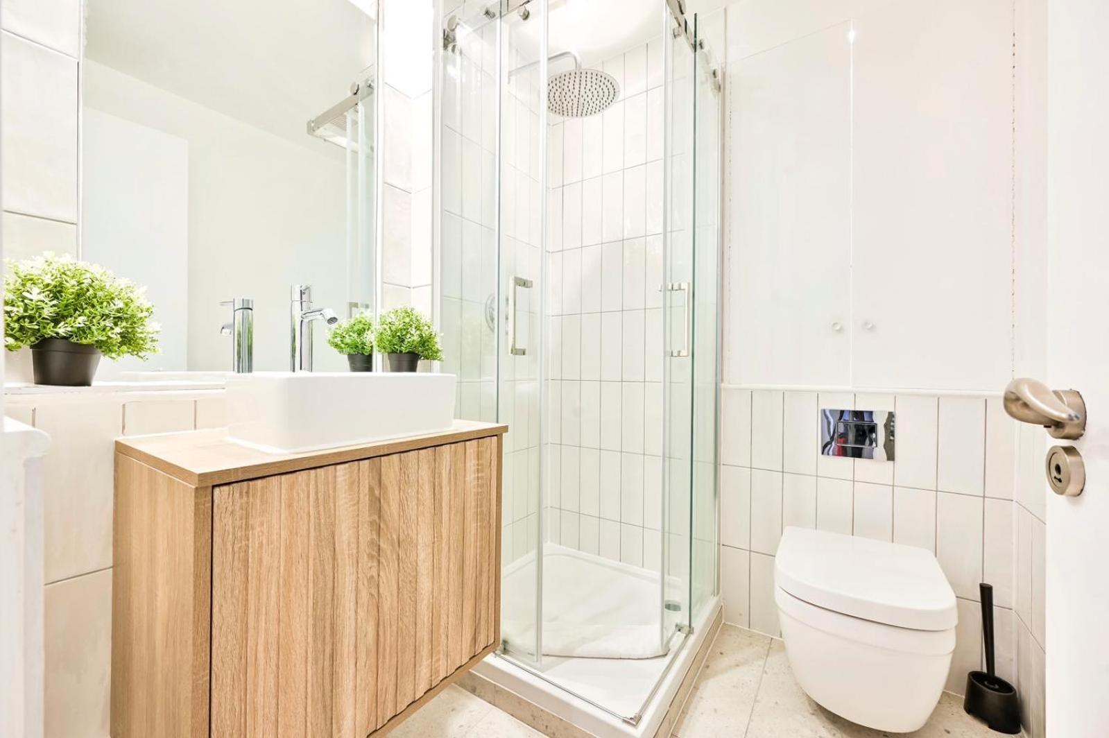 Amazing 3 Bed Apartment Great Portland Street Londen Buitenkant foto